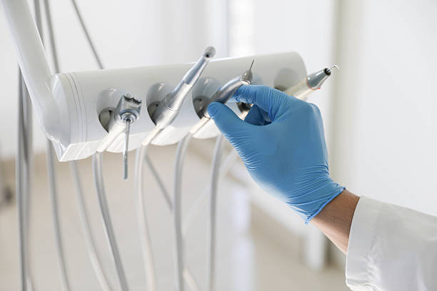 Professional Emergency Dentist technician working in Clinton, MI
